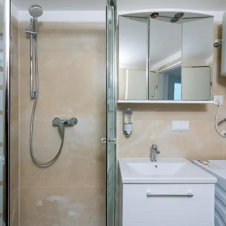 Modern 55m2 Near Vienna - Ideal For Work, Leisure And Relaxation In Nature דירה